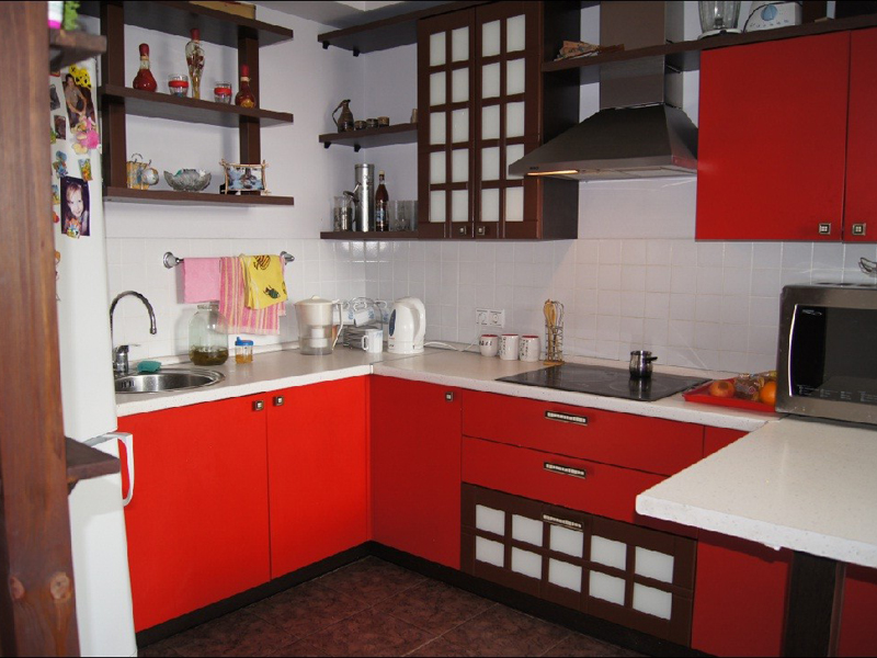 Дизайн маленькой кухни: 100 реальных фото интерьеров